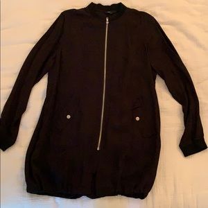 super cute black jacket!